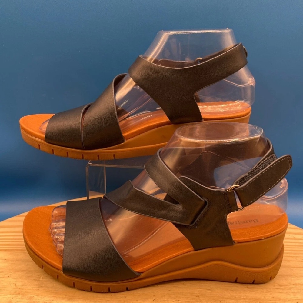 BareTraps Caley Navy Blue Wedge Sandals Size 7